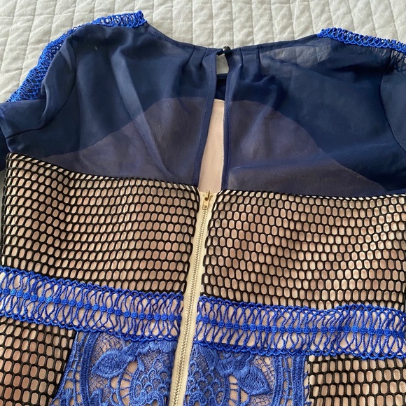 NWT Blue Lace Longsleeve Fitted Mini Dress - Picture 4 of 8